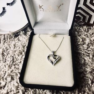 10K White Gold Heart Pendant Necklace